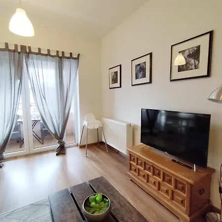 Cozy Rooftop With Balcony פראג